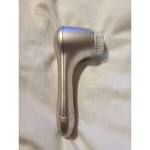 Simply beautiful Vivitar Facial Power Brush In Gold waterproof cordless w/o box